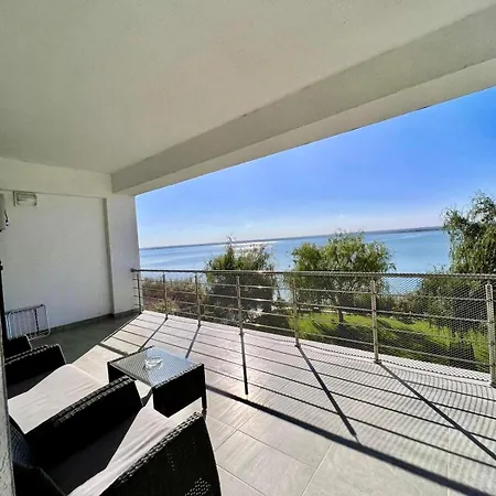 Διαμέρισμα Lamera *