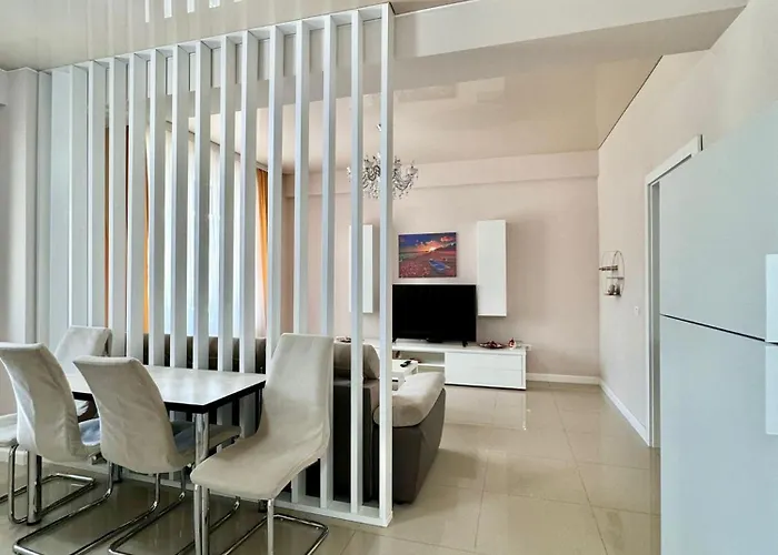 Lamera Residence Mamaia - Apartamente Cu 1-2-3 Camere Cu Acces Si Vedere La Lac *