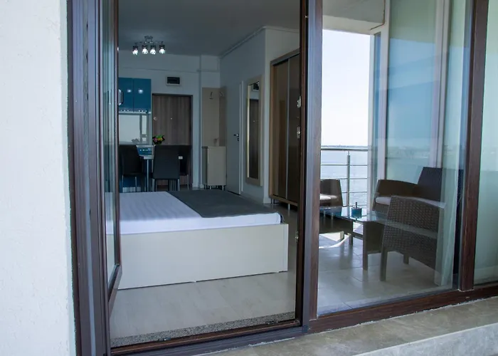 Lamera Residence Mamaia - Apartamente Cu 1-2-3 Camere Cu Acces Si Vedere La Lac דירה