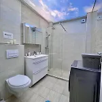 Lamera - Cu 1-2-3 Cu Acces Si La Apartment