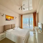 Apartment Lamera - Cu 1-2-3 Cu Acces Si La *