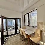 Apartment Lamera - Cu 1-2-3 Cu Acces Si La *