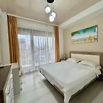 Lamera - Cu 1-2-3 Cu Acces Si La Apartment