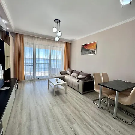 Lamera Apartment Mamaia