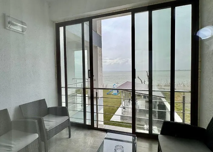 Lamera Residence Mamaia - Apartamente Cu 1-2-3 Camere Cu Acces Si Vedere La Lac Διαμέρισμα Mamaia