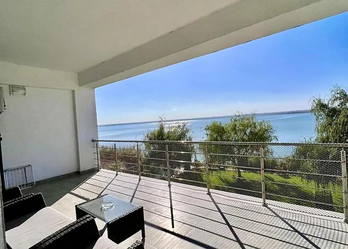 Διαμέρισμα Lamera Residence Mamaia - Apartamente Cu 1-2-3 Camere Cu Acces Si Vedere La Lac *