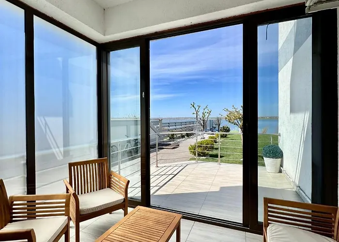 Lamera Residence Mamaia - Apartamente Cu 1-2-3 Camere Cu Acces Si Vedere La Lac Mamaia